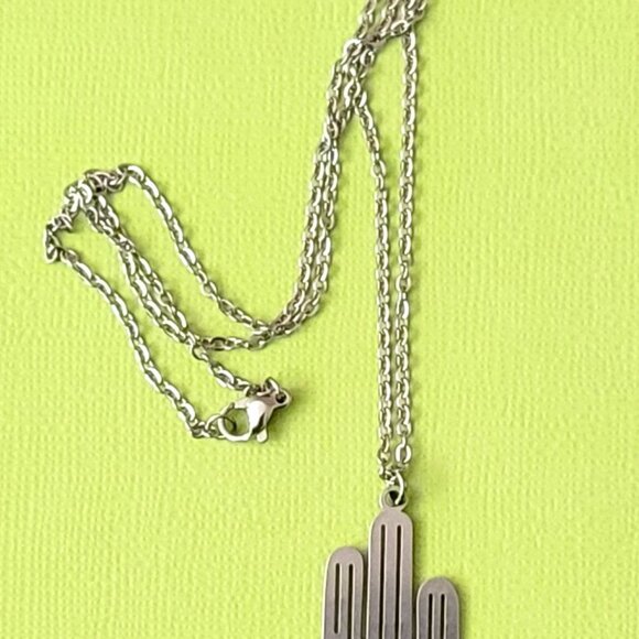 CACTUS Stainless Steel Charm Chain Necklace 18" Arizona Western Cowgirl - Picture 7 of 12